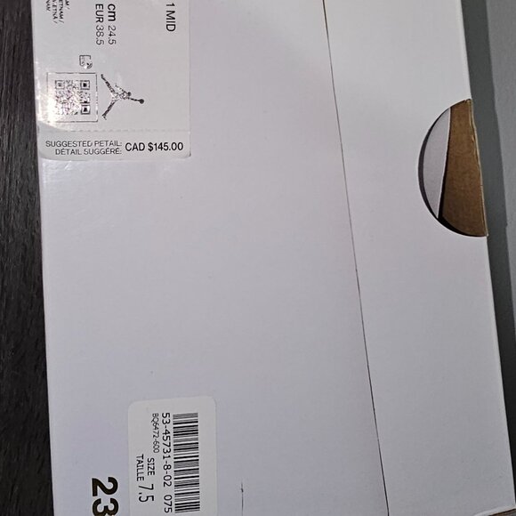 Nike Women's 7.5 JORDAN 1 Bright Crimson - Picture 5 of 5